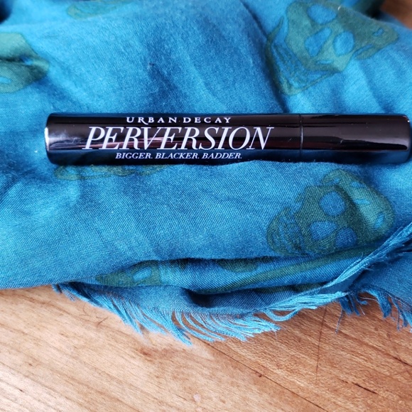Urban Decay mascara - Picture 1 of 4